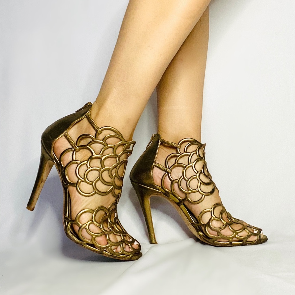 Oscar de la Renta Gladia sandal